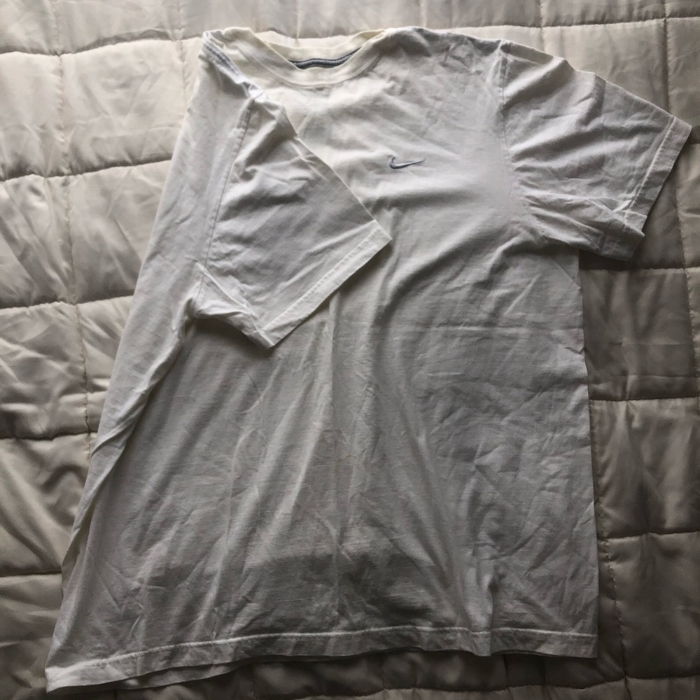 White Nike tee